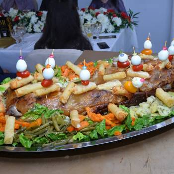 Demi méchoui avec légume Demi méchoui avec légume